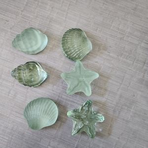 Glass sea shells